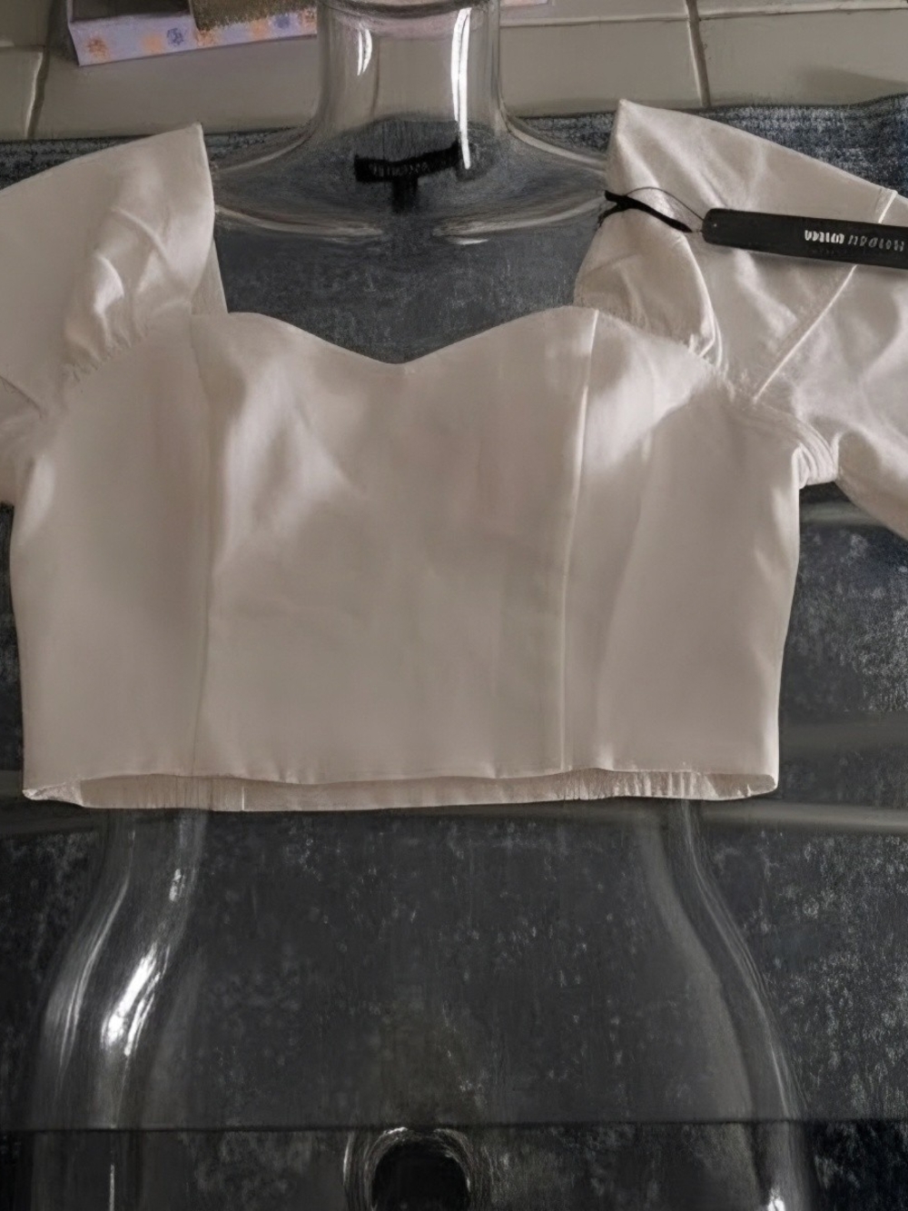 Women’s Cream Puff-Sleeve Cropped Top